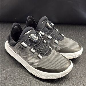Under Armour Men's Black and Gray Running Shoes SlipSpeed